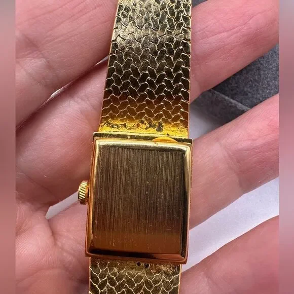 18kt HGE VINTAGE  Ladies Geneva yellow gold watch! - Picture 6 of 15